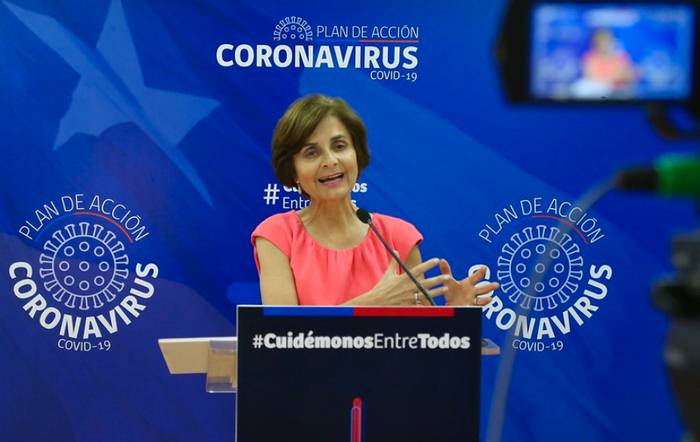 Chile extiende confinamiento por coronavirus; sistema de salud se acerca al colapso