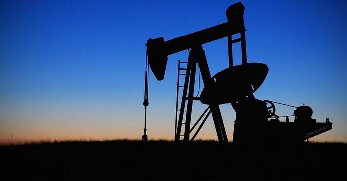 El petróleo de Texas bajó 0,8 % en sesión volátil y pese a repunte de demanda