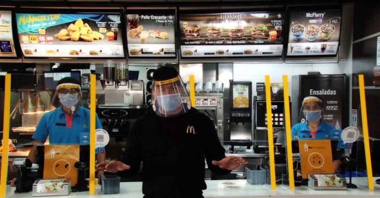 Ventas globales de McDonald’s cayeron por limitación de operaciones tras Covid-19