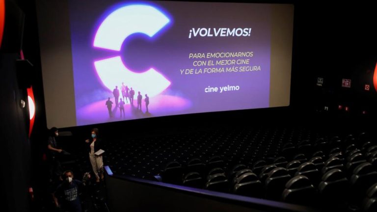 Se reabrirán salas de cine y teatros en Colombia con aforo del 50%