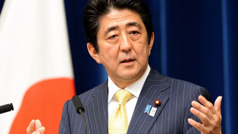 Muere asesinado Shinzo Abe, ex primer ministro de Japón, cuando daba un discurso
