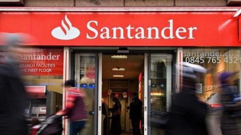 Santander ve atractivos a Sabadell y Liberbank como bancos ‘interesantes’ a comprar en España