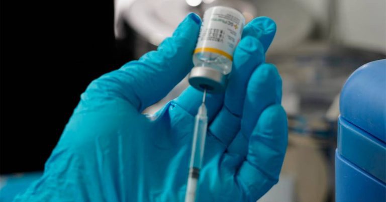 Colombia aplicaría primeras vacunas contra Covid-19 en primer semestre de 2021