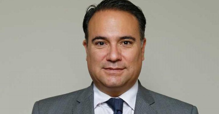 Luis Guillermo Plata es el nuevo embajador de Colombia en España