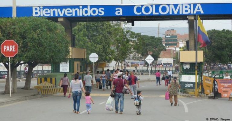Colombia extiende cierre de fronteras terrestres y fluviales hasta marzo