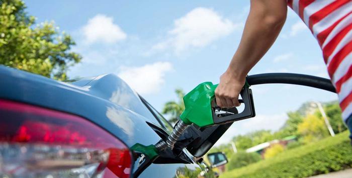 Consumo de gasolina extra en Colombia subió 19,44% en últimos meses de 2020