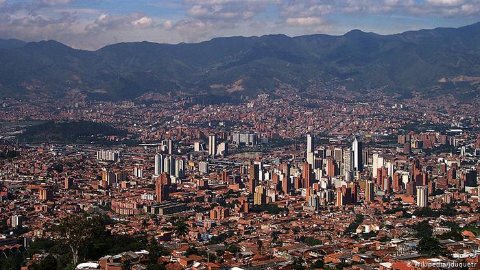 Medellín anuncia nuevas medidas por Covid-19 y tendrá toque de queda total este fin de semana