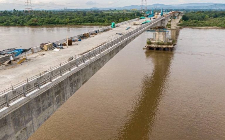 Avance de 97,5% tiene puente que conecta a Antioquia con Santander