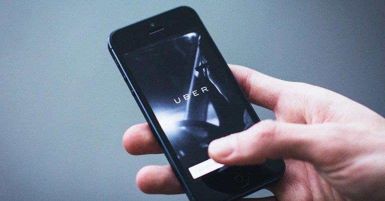 Corte de Reino Unido dice que conductores de Uber son trabajadores y no contratistas independientes