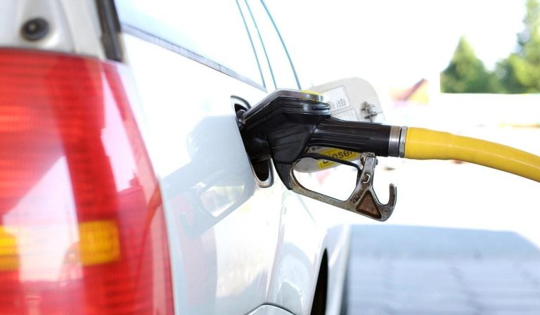 Habrá nuevas alzas en precio de combustibles en Colombia antes de cerrar 2021