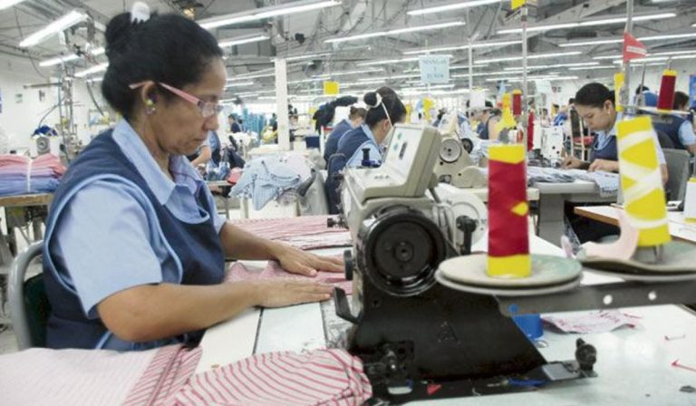 Textiles y confecciones en Colombia: caídas en producción y exportaciones