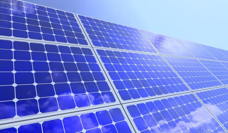 Industria solar de EE. UU. podría cuadruplicarse para 2030: Wood Mackenzie