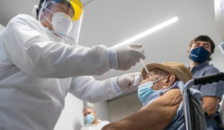 Colombia llega a un millón de personas vacunadas contra el Covid-19