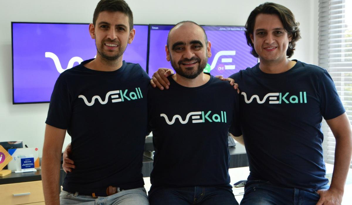 Felipe Sánchez CEO, Fabián Saavedra, WeKall Cofounder & VicePresident of CX LATAM DirecTV y Julian Sánchez CTO