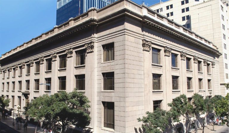 Banco Central de Chile subió su tasa referencial de interés a 5,5%