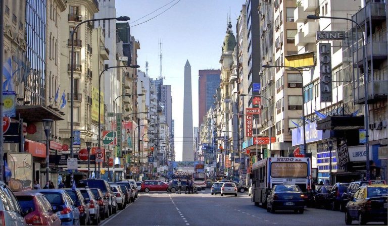 Caída del PIB de Argentina en 2020 llegó a 9,9 %