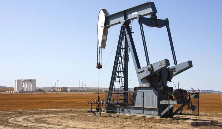 Producción de petróleo en Colombia cayó 15% en febrero; gas subió 0,5%