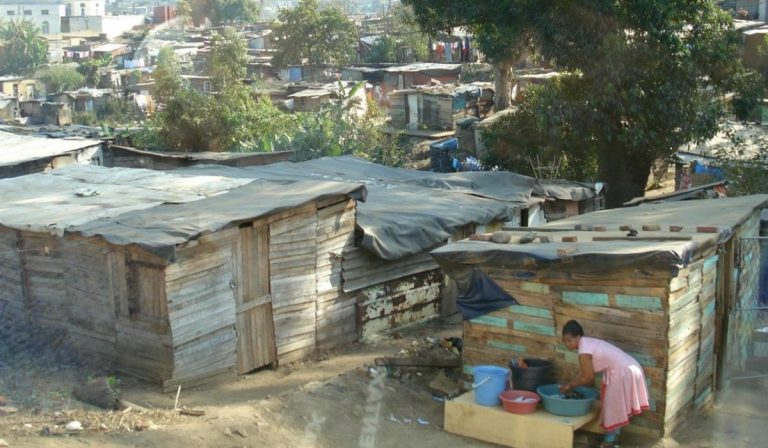 Pobreza extrema en América Latina habría sumado cinco millones de personas en 2021