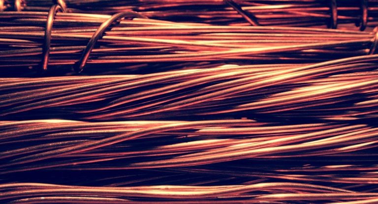 Se dispara el precio del cobre en mercados internacionales