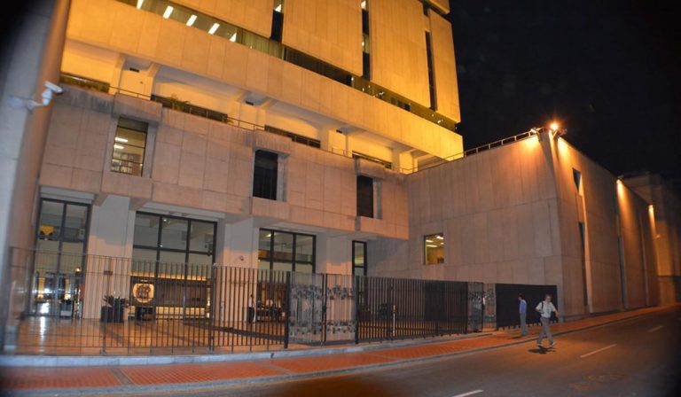 Banco Central de Perú espera salida de capitales de corto plazo récord en 2021