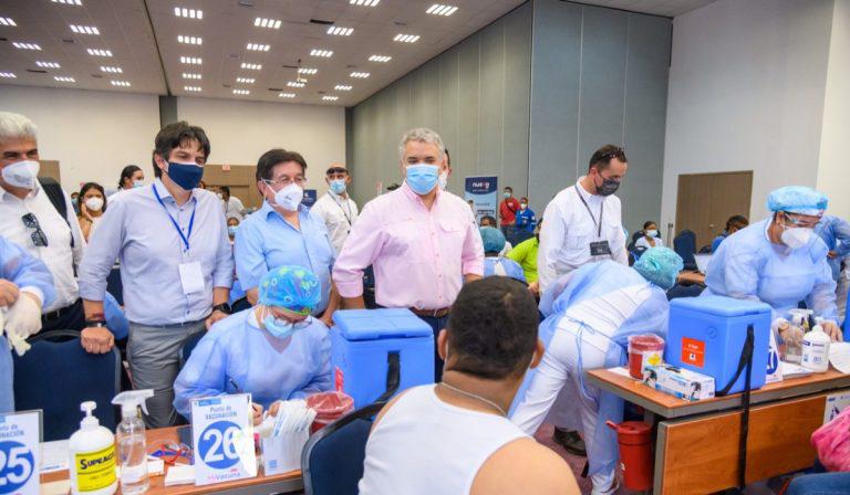 Duque confirma meta de 35 millones de vacunados en Colombia para 2021