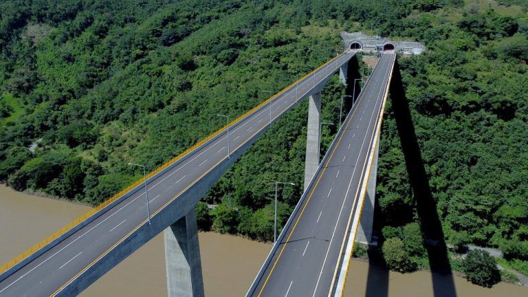Obras de Infraestructura en Antioquia logran un avance del 74,49 %