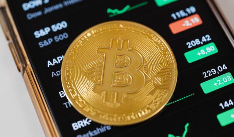 Bitcoin cae por posible supervisión de criptomonedas en EE . UU.