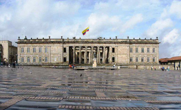 Gobierno de Colombia radica ponencia de reforma tributaria; sube de 35 a 56 artículos