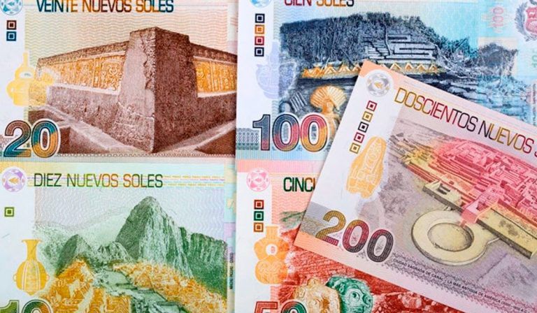 Ministerio de Finanzas de Perú revisó a la baja PIB para 2022 a 3,3 %