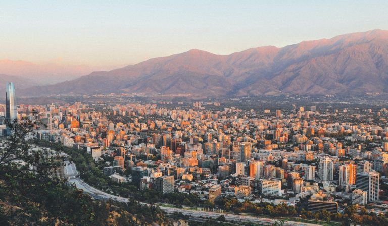 Economía de Chile creció 15% anual en octubre