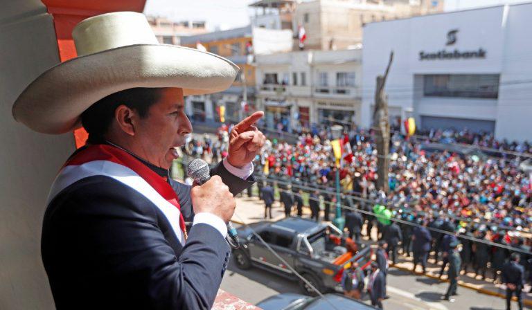 Moody’s: Perú tendría implicaciones crediticias mixtas si Castillo es destituido o deja el cargo