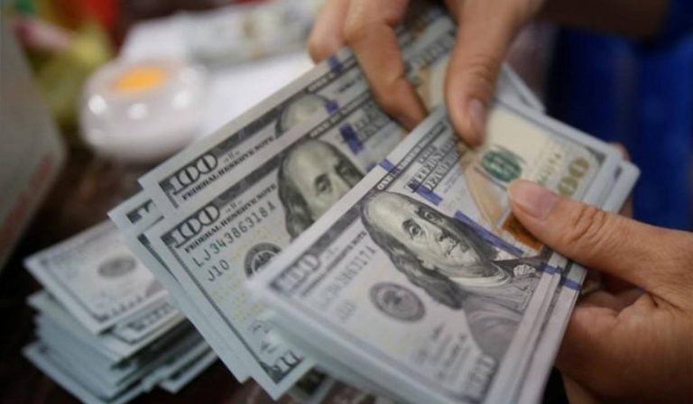 Colombia vuelve a aumentar venta de dólares en mayo de 2022
