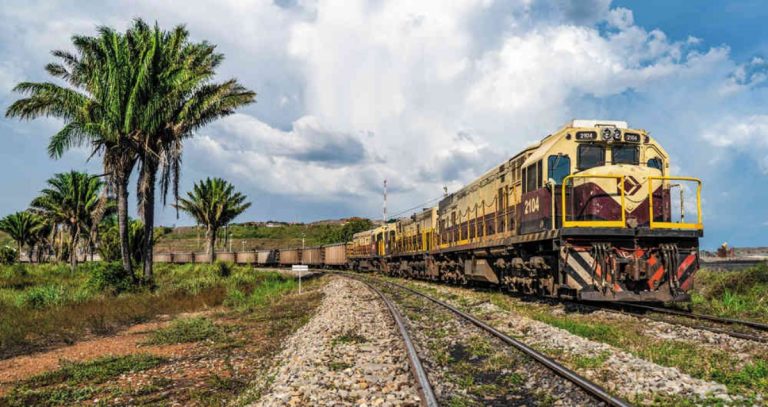 Conpes avala política de riesgos contractuales en proyectos ferroviarios de Colombia