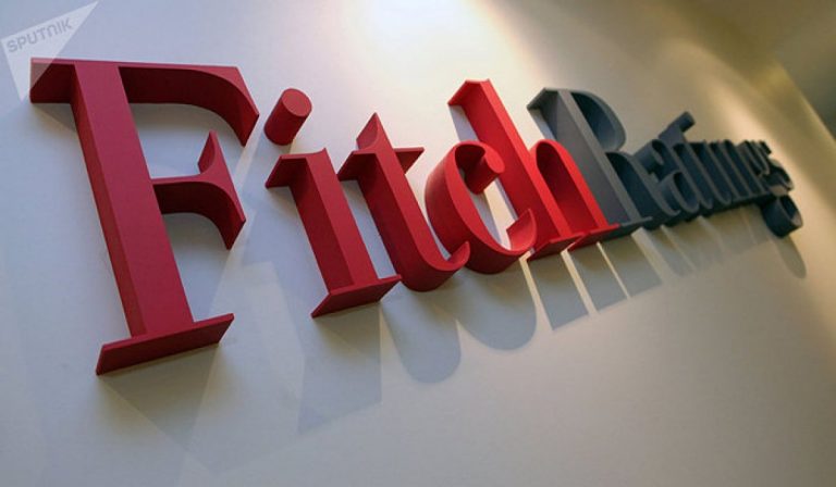 Fitch: intervención de Gobierno Petro presionaría a empresas de servicios públicos