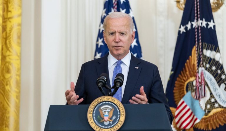 Premercado | Congreso de EE. UU. evita cierre parcial para Gobierno Biden y bolsas suben