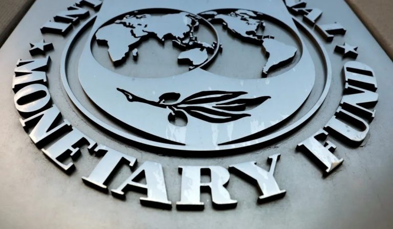 FMI invita a mantenerse atentos a la inflación