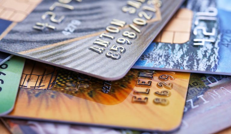 Saldo en dólares de la tarjeta de crédito en Colombia: cuidados a tener en cuenta