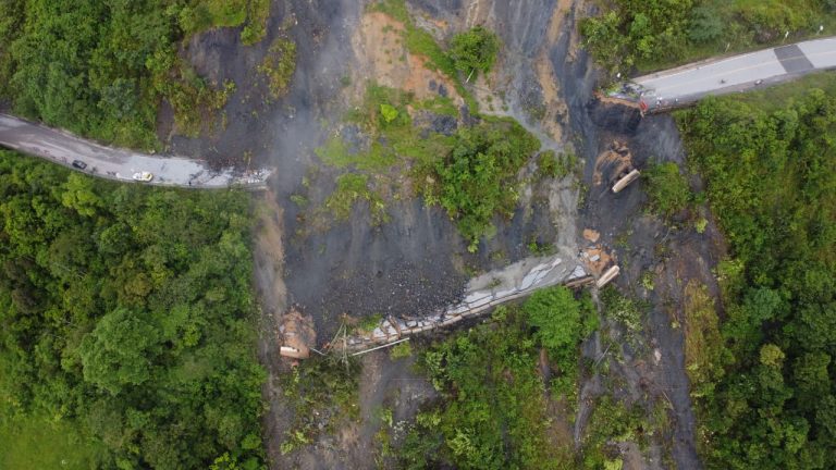 Derrumbe en vía Sogamoso-Aguazul limita transporte de petróleo desde Casanare