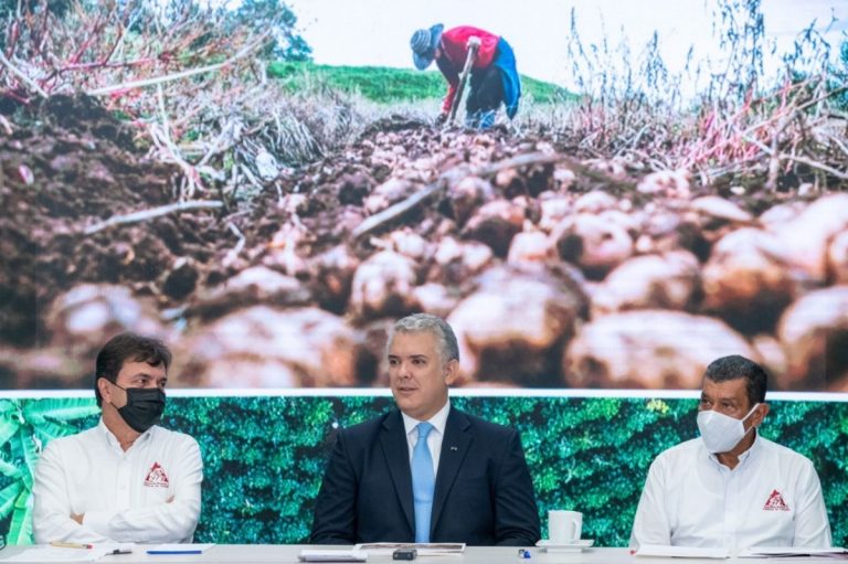 Presidente Duque: Colombia tiene la tarea de producir 15 millones de sacos de café