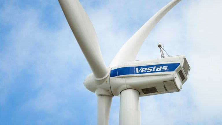 Vestas, fabricante de turbinas eólicas, subirá precios afectado por costos más altos
