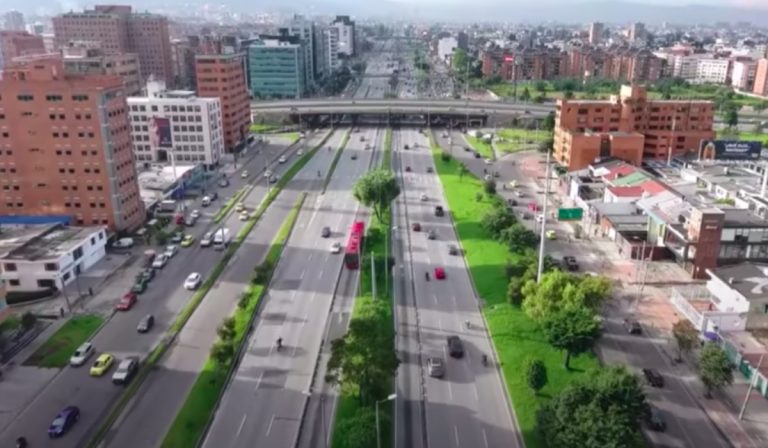 Cierre de dos carriles en la Autopista Norte con Calle 100, en Bogotá