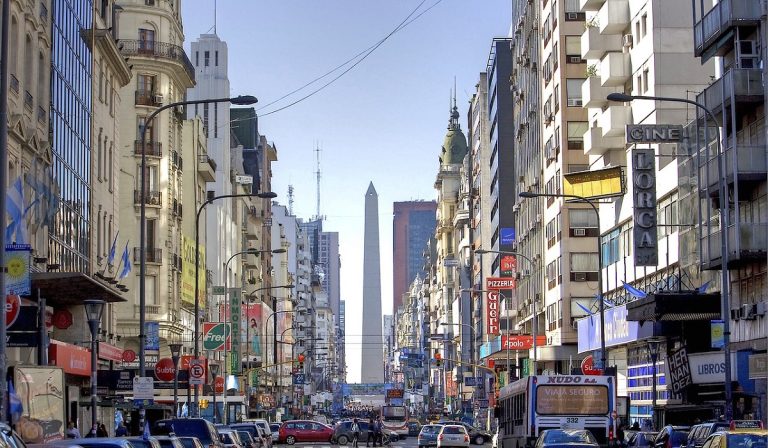 Buenos Aires afectada por apagón en medio de ola de calor