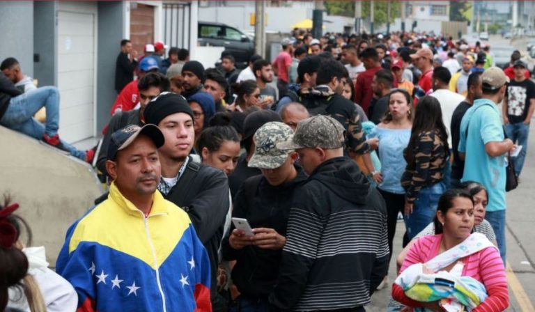Así pueden solicitar migrantes venezolanos permisos y registro en Sisbén en Colombia