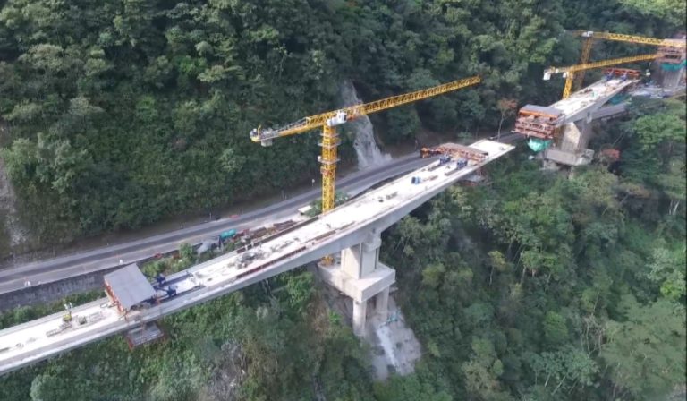 Tramo final de vía Bogotá – Villavicencio avanza al 95%; quedará lista antes de junio