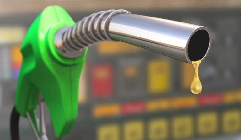 ¿Por qué el precio de la gasolina no sube en Colombia?