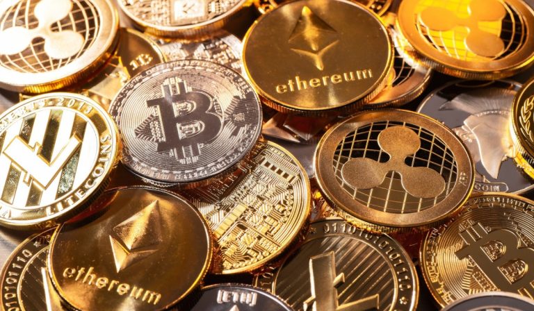Criptomonedas: precio de ethereum cayó en agosto; bitcoin se depreció el doble