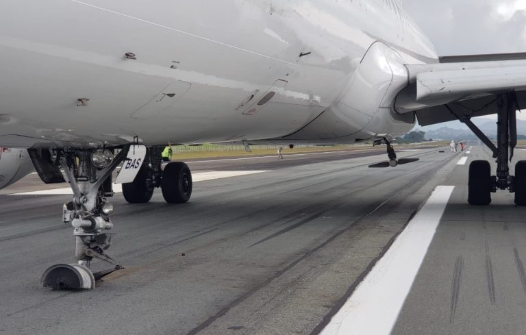 Avión de Latam tuvo aterrizar de emergencia en Rionegro, Colombia; situación está controlada