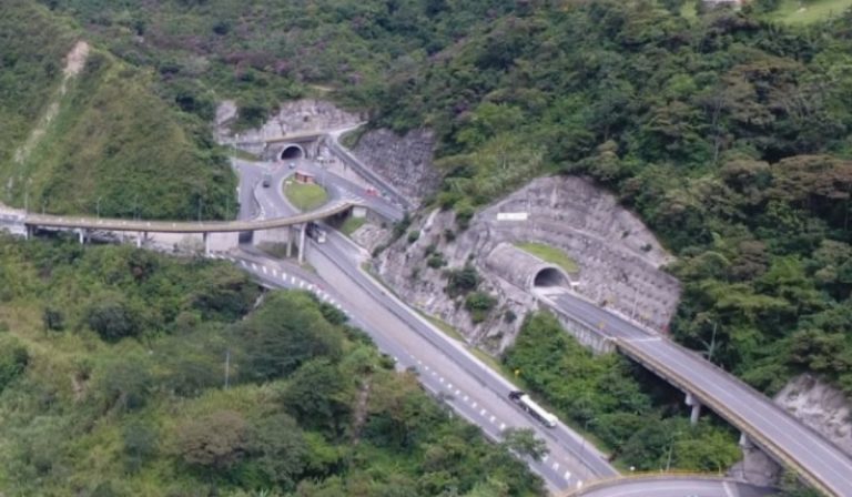 Vía Bogotá – Villavicencio estará cerrada en las noches del 20 y 21 de abril