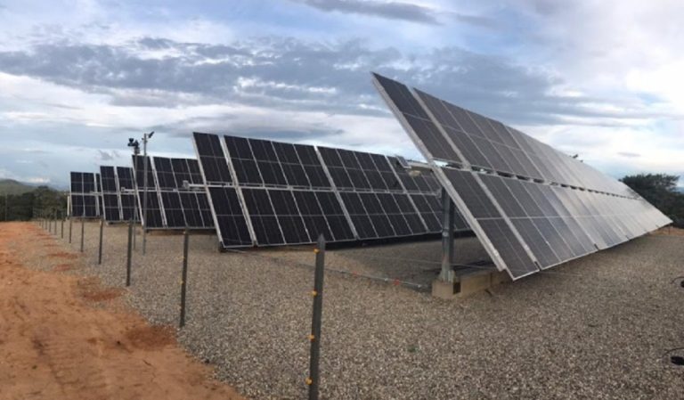 Solenium construirá granjas solares para distribuir energía limpia en Colombia