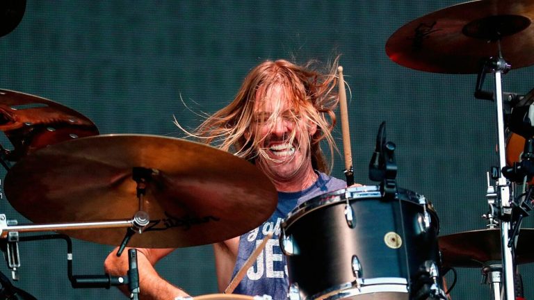 El baterista de los Foo Fighters murió por sobredosis: Fiscalía